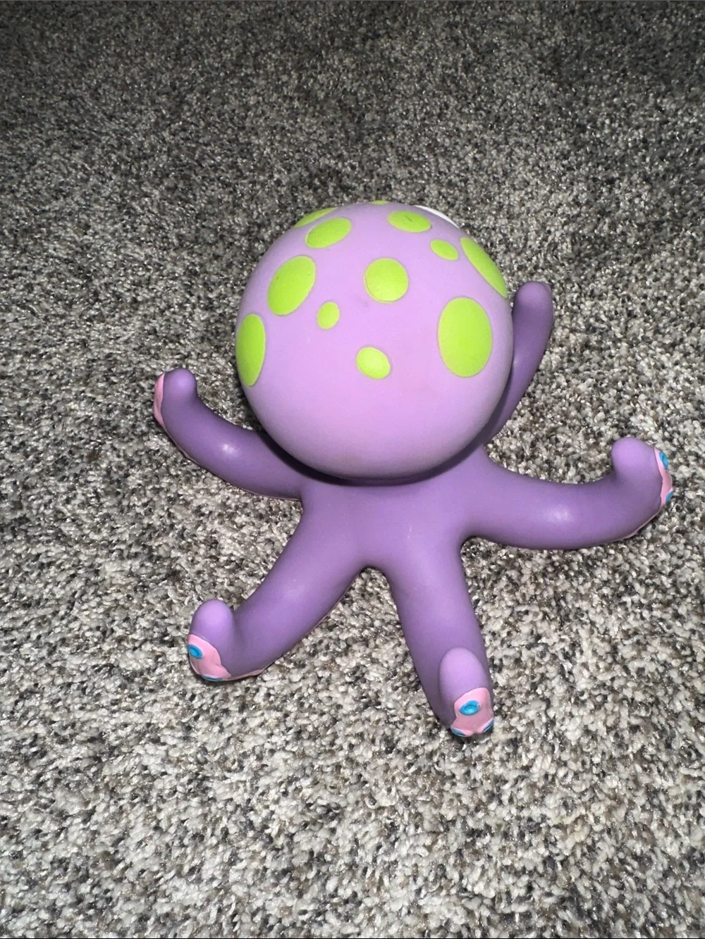 Nuby Purple Octopus Hoopla Bath Toy with Tossing Rings